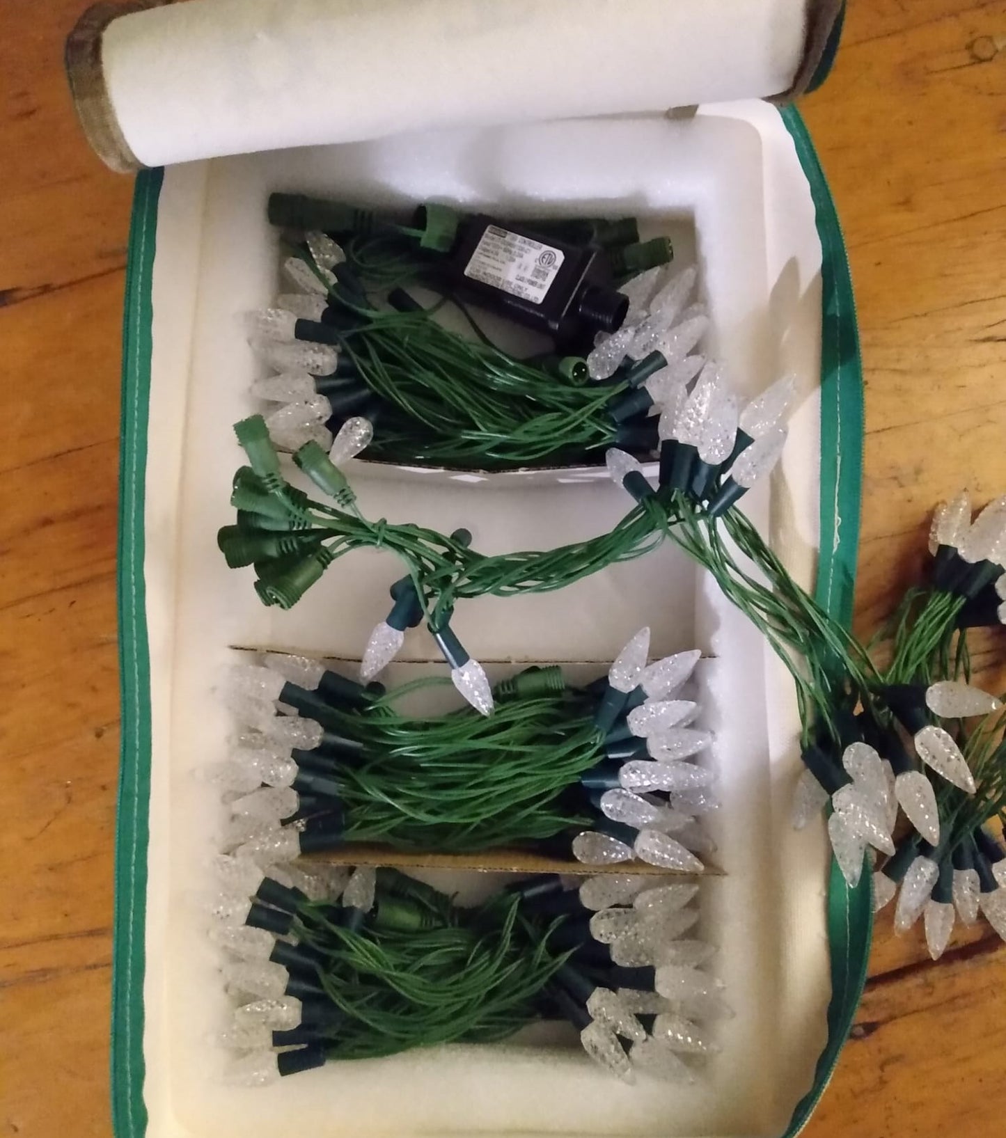 Ring Tree Kit: 240 LED Customized Colour Bulbs