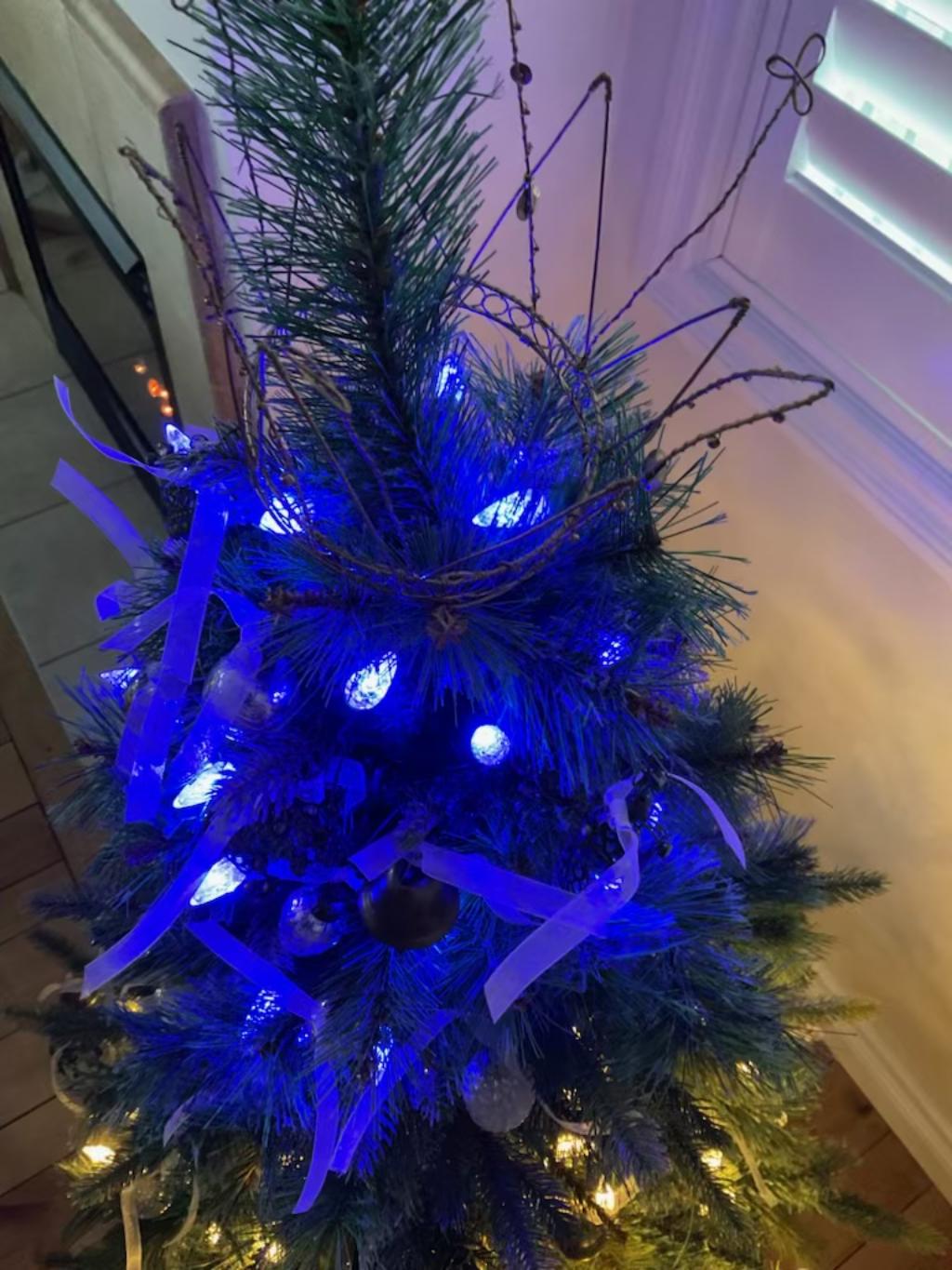 60 LED Blue Lights: 10 Strands